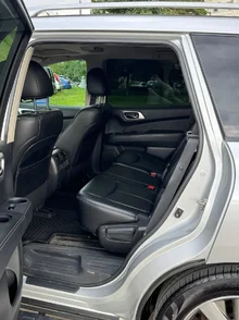 Nissan Pathfinder-4.webp Nissan Pathfinder-4.webp